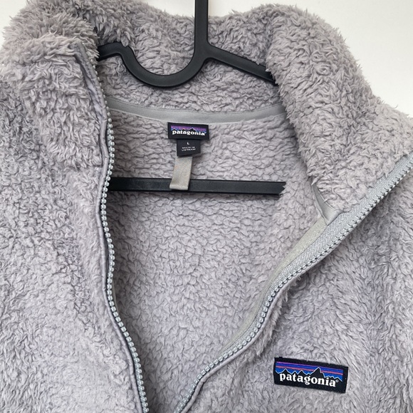 Patagonia Teddy Quarter Zip - Picture 3 of 4